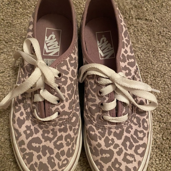 Vans - Picture 1 of 1